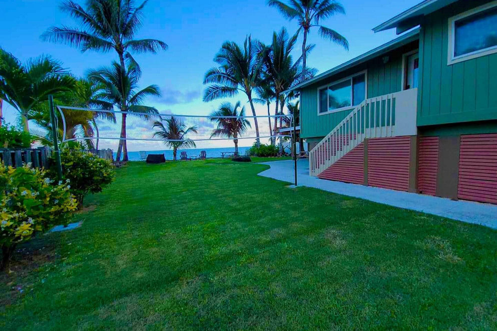JWguest House at Hauula, Hawaii | Punalu'u Ocean Paradise - Oceanfront Beach House | Jwbnb no brobnb 3