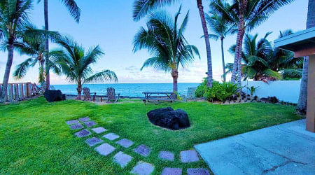 JWguest House at Hauula, Hawaii | Punalu'u Ocean Paradise - Oceanfront Beach House | Jwbnb no brobnb 1