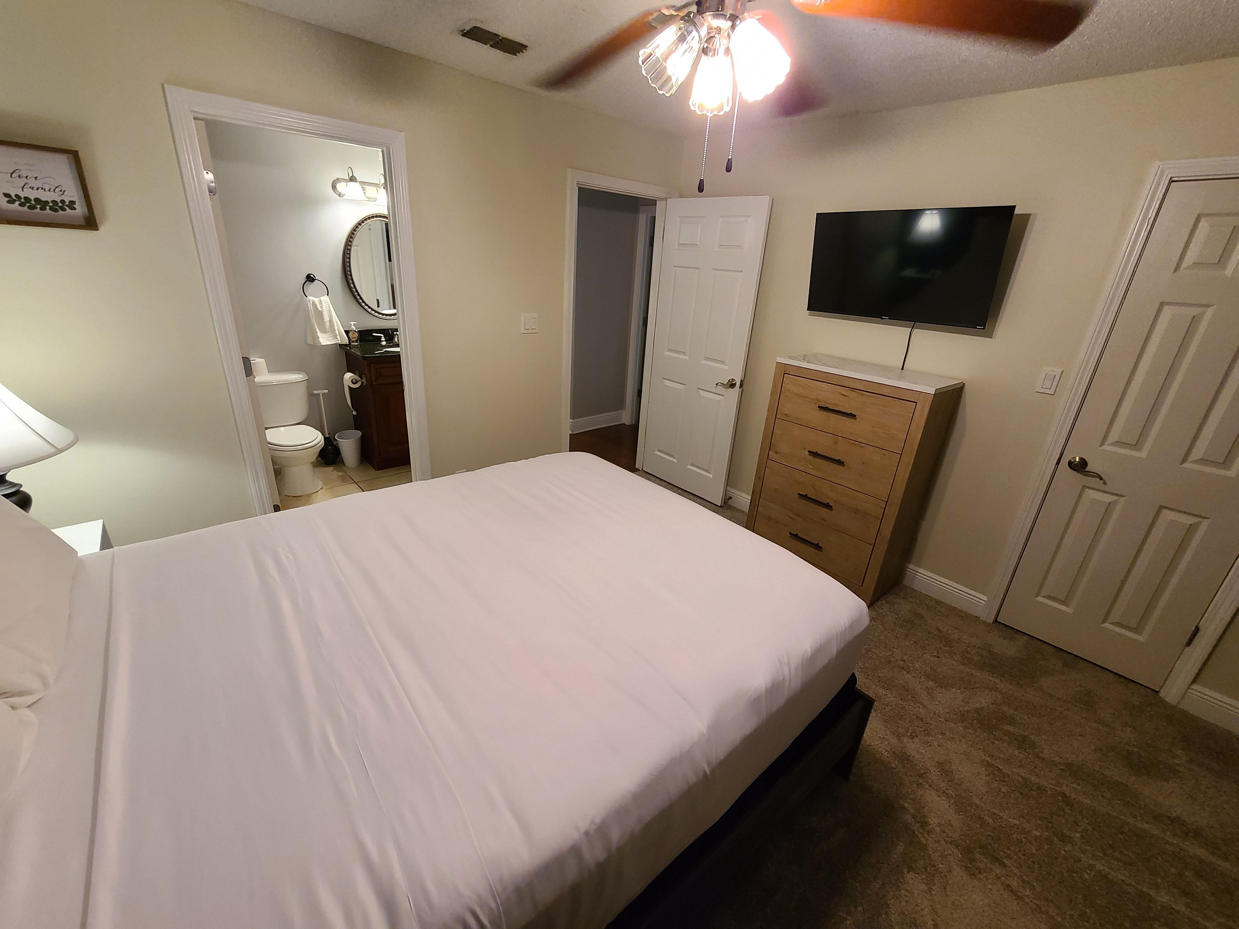 JWguest Apartment at Sandy Springs, Georgia | Gated Quiet Condo | Jwbnb no brobnb 12